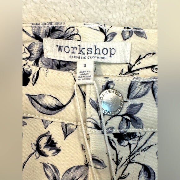 Workshop Republic Clothing Floral Denim Shorts size small NWT - Picture 3 of 10